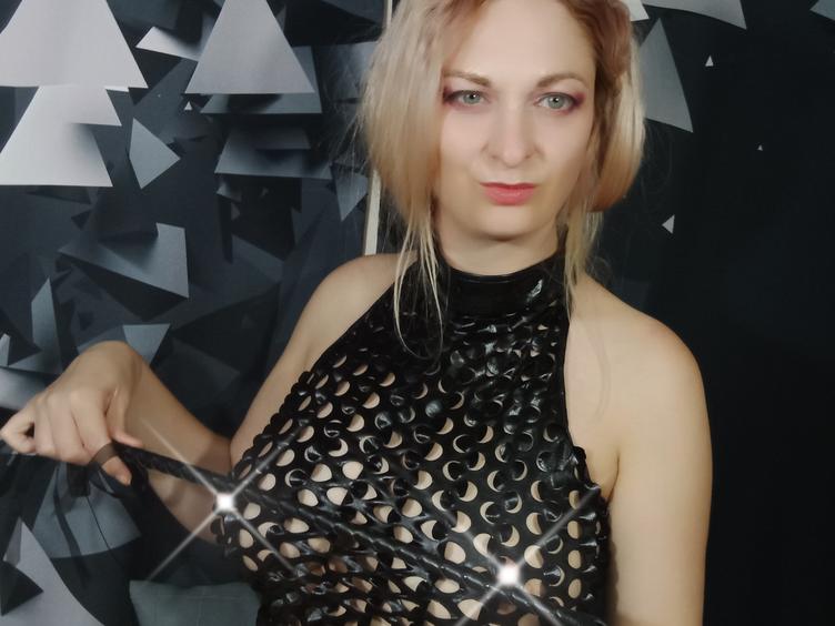Pregnant Miss Monica.  I am hot sexy woman and I know how to make pleasure... I like  C2C and watch all your emotians, hear your moan. wish to do it together and make each other crazy.....women clothes; heels, stokings, skirt or dress, cbt, clips, gag, tied balls all of this things turn me on